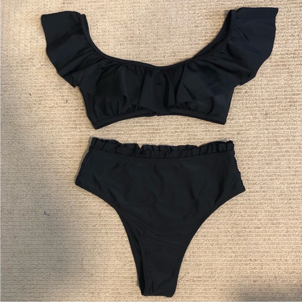 Express Bikini Set With Ruffles - image 1